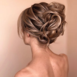 Simplified Vertical Bun Online Hairstyling Tutorial